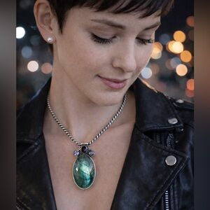 Beautiful lg labradorite pendant amethyst garnet topaz sterling silver stunning